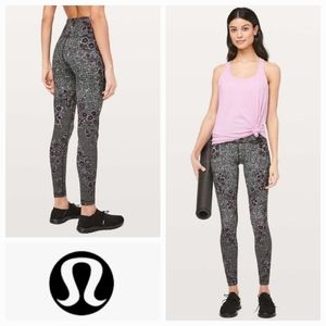 LULULEMON Wunder Under High-Rise Tight Engineered Full-On Luxtreme 28" Size 6